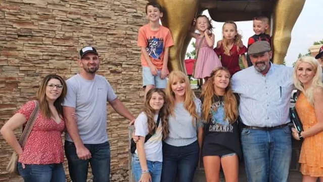 Support Angie’s Fight Against Breast Cancer – GoFundMe Fundraiser gofundme Donation Help